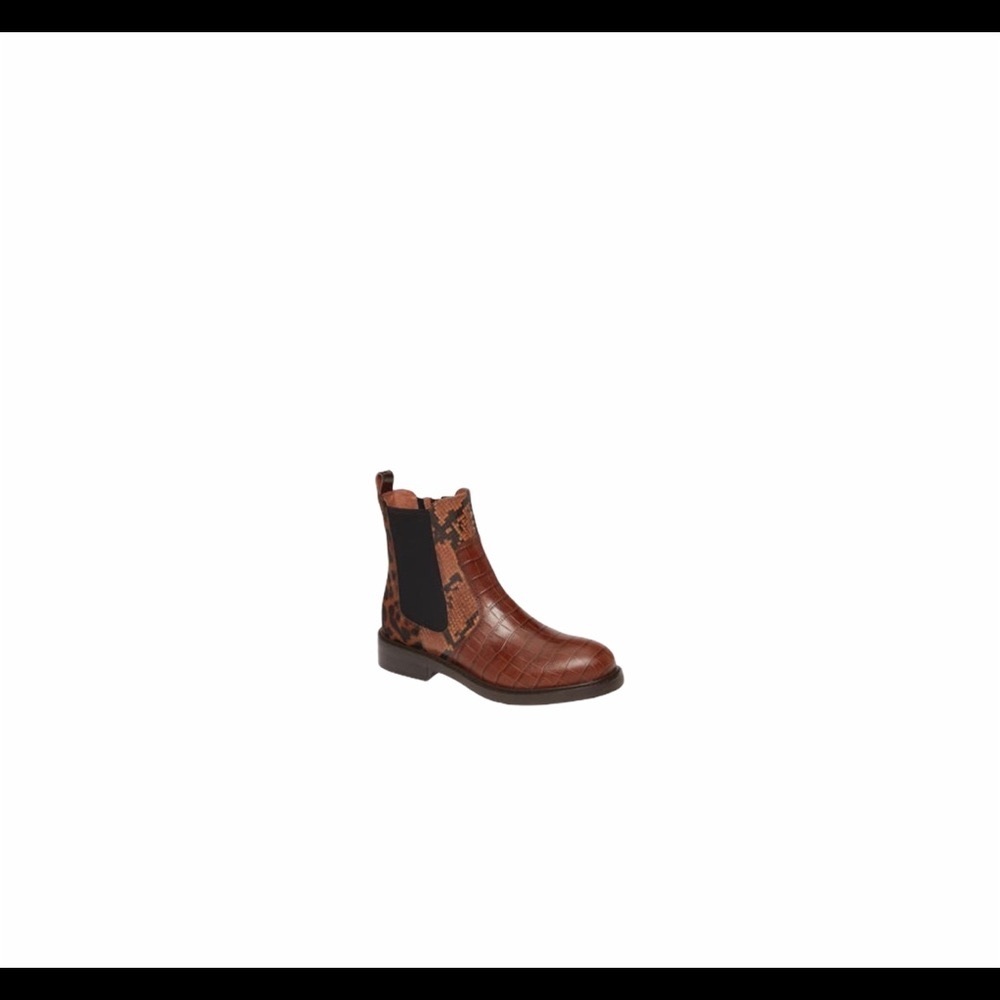 Jeffrey Campbell Edmond Chelsea Boots Size 6 NWB